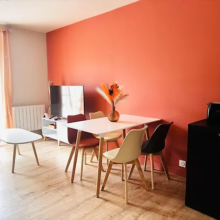 Le Terracotta Lounge T2 Moderne A 2 Pas De La Gare ベルガルド・シュル・ヴァルスリーヌ